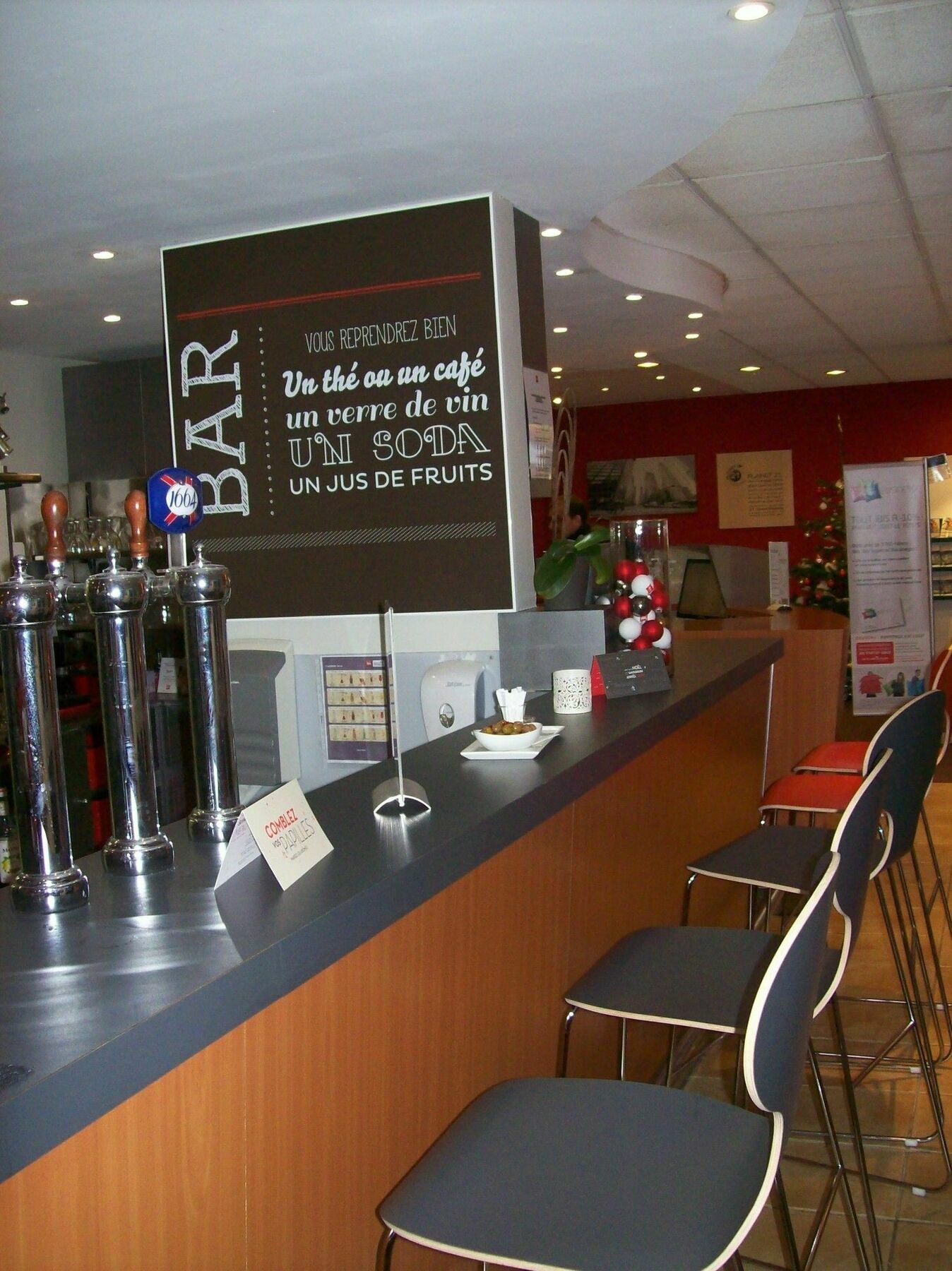 B&B Hotel Lille Villeneuve D'Ascq Grand Stade Eksteriør bilde