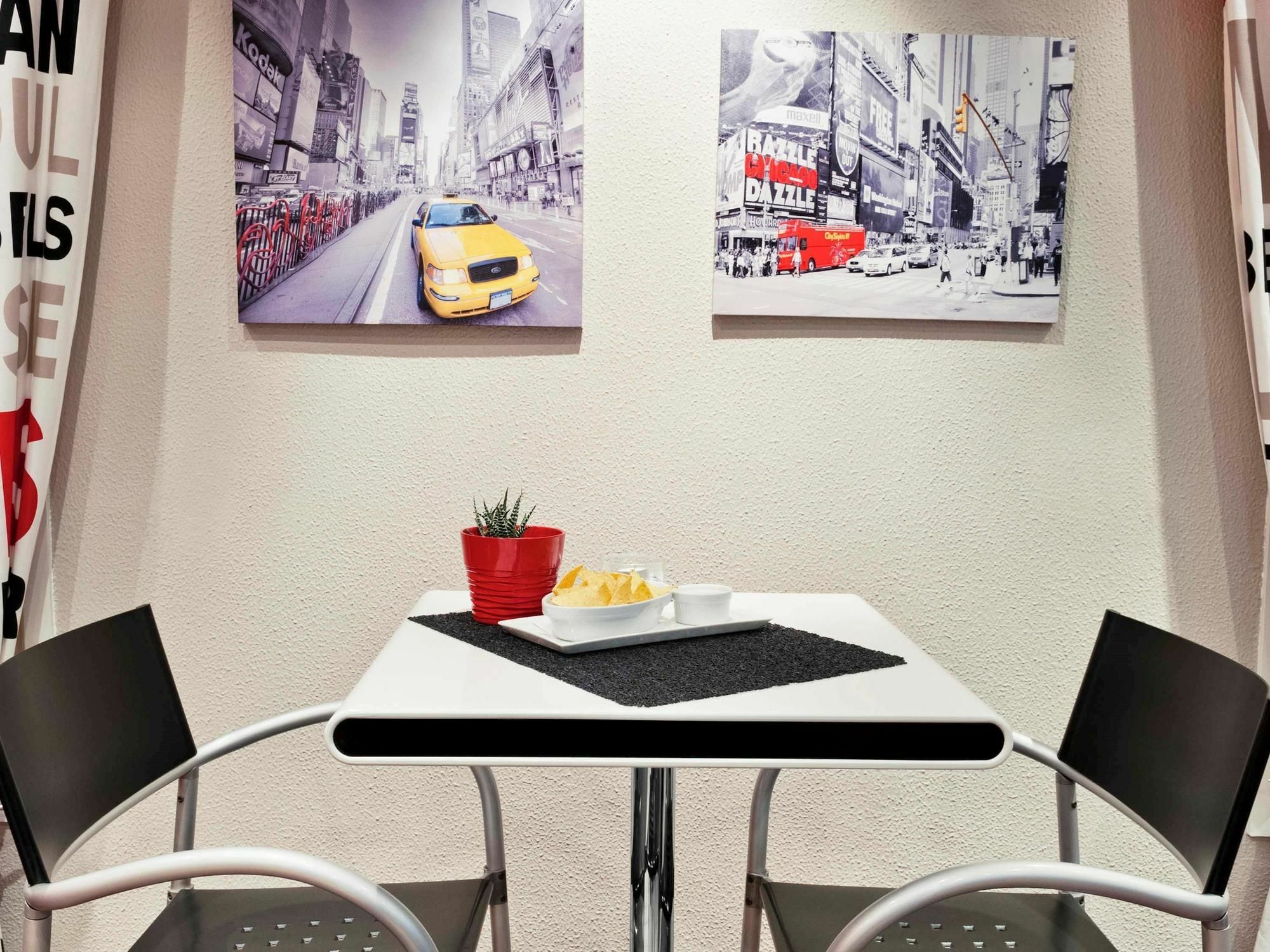 B&B Hotel Lille Villeneuve D'Ascq Grand Stade Eksteriør bilde