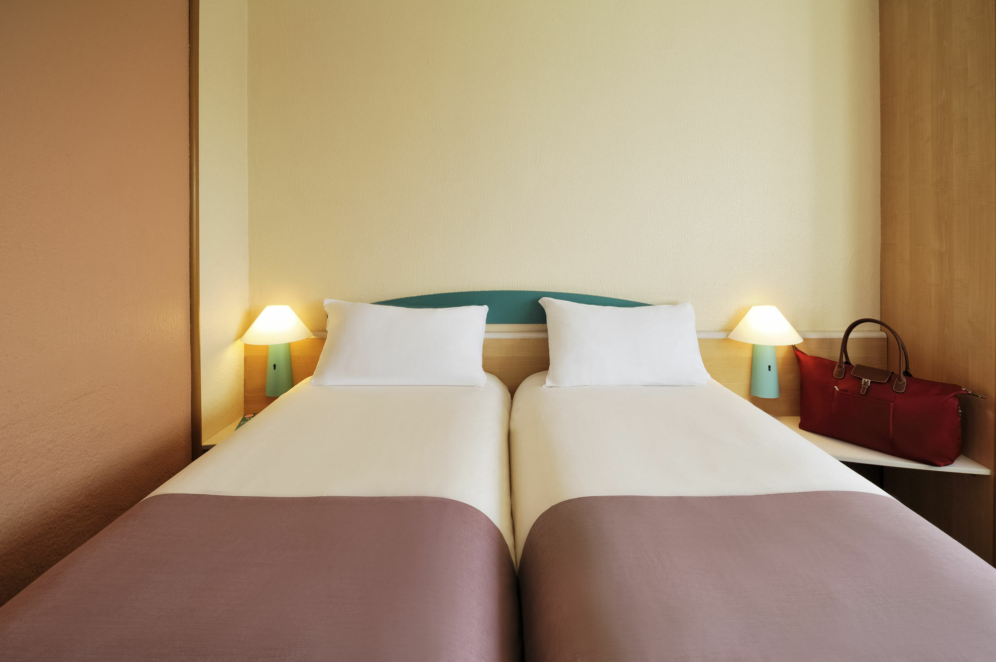 B&B Hotel Lille Villeneuve D'Ascq Grand Stade Eksteriør bilde